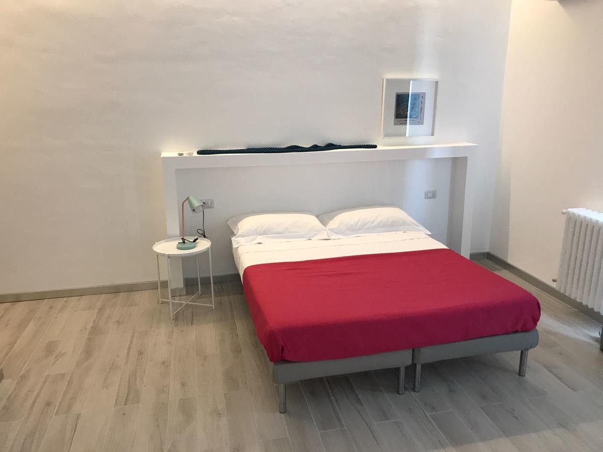 B&B Piazza Marconi Манфредония Экстерьер фото
